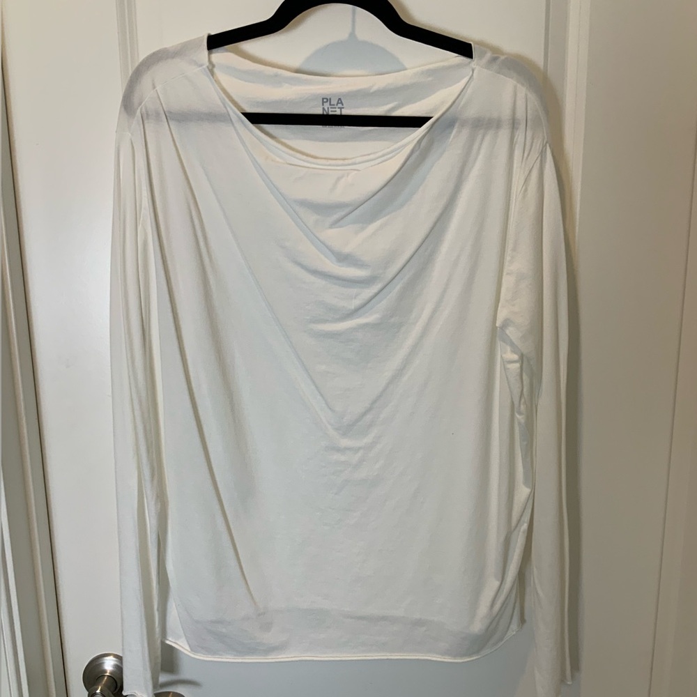 Planet 100% Pima cotton, long sleeve top